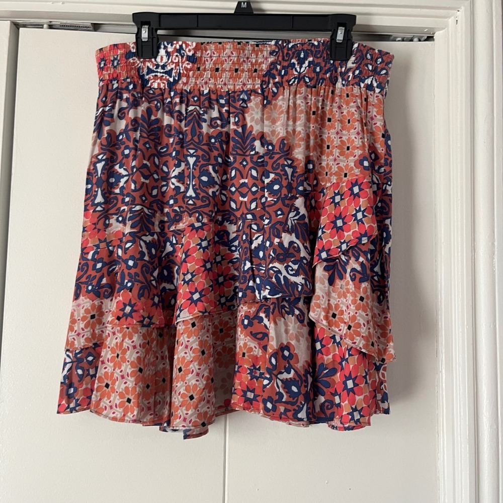 Cabi Skirt MD Medium Coral Blue Floral Ruffle Tiered Smocked‎ Waist Summer